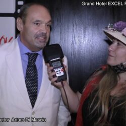 Emanuela Petroni presenta in TV il dottor Arturo Di Mascio - Grand Hotel Excel Roma Ciampino ok